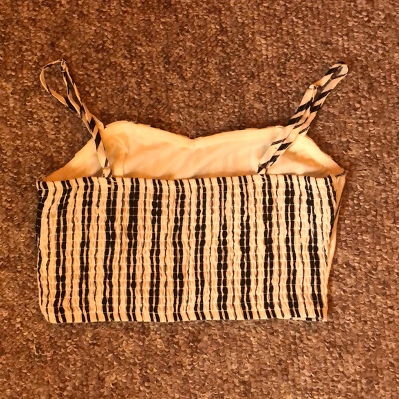 Cropped shirt - Picture 2 of 2